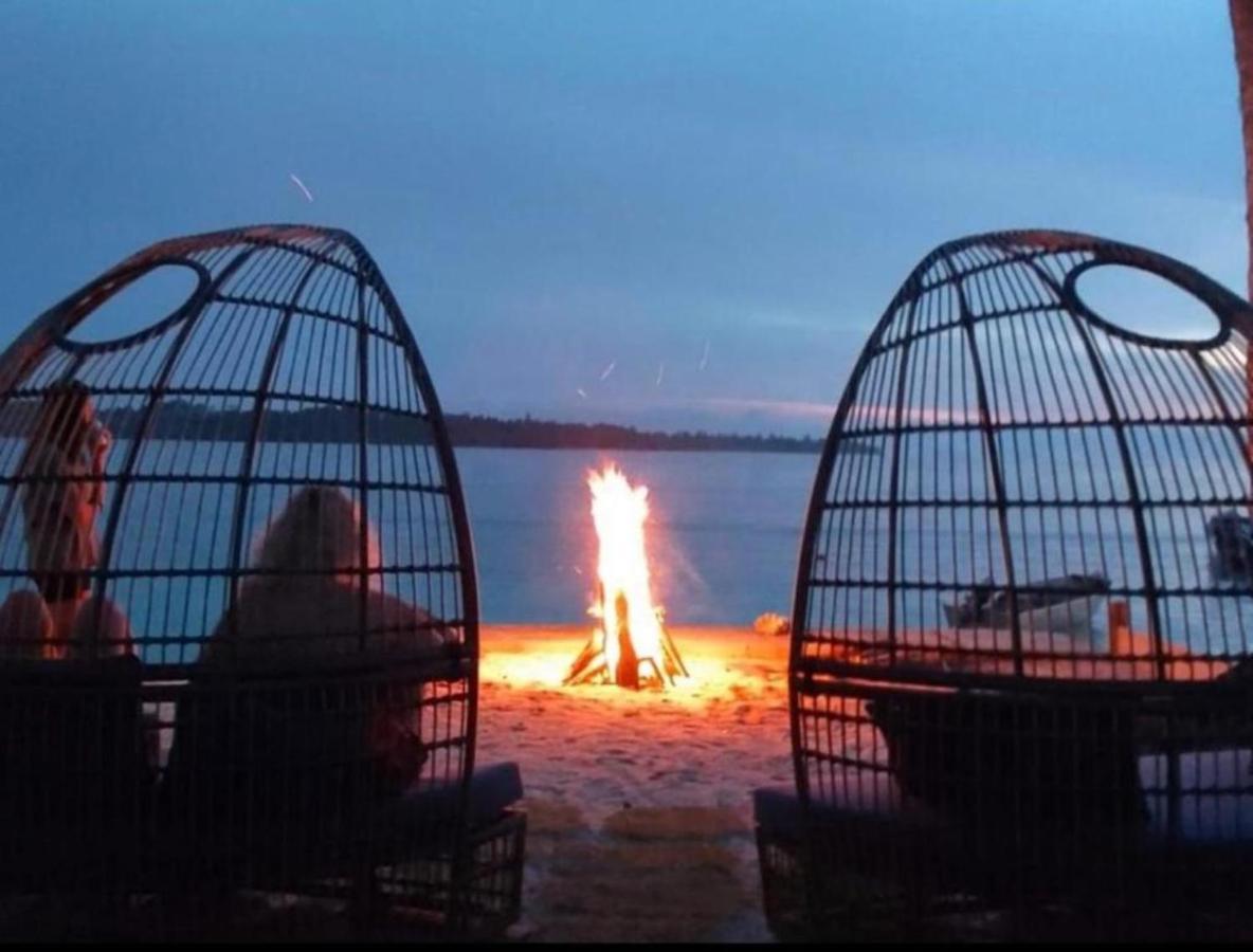 Nasara Resort Mentawai Tua Pejat Exteriör bild